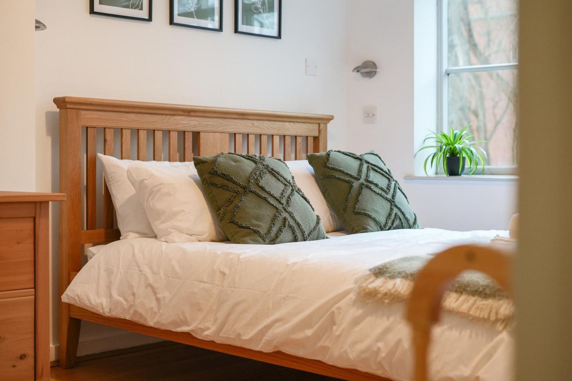 Kelham Riverside Loft,free Parking,gym, River View Apartment